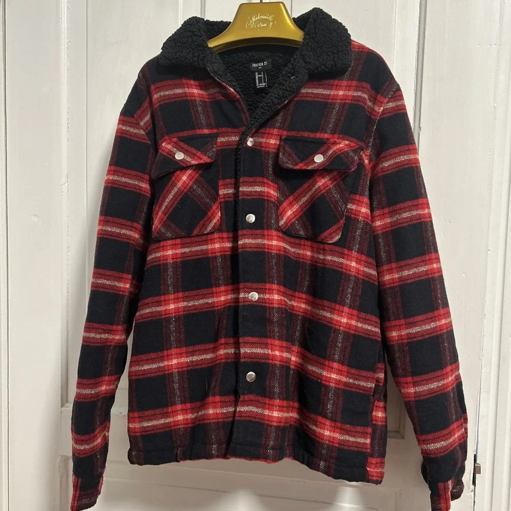 FOREVER 21 Sherpa Lined Plaid Shirt Jacket Outerwear Red Black Plaid Size Large - Picture 1 of 11
